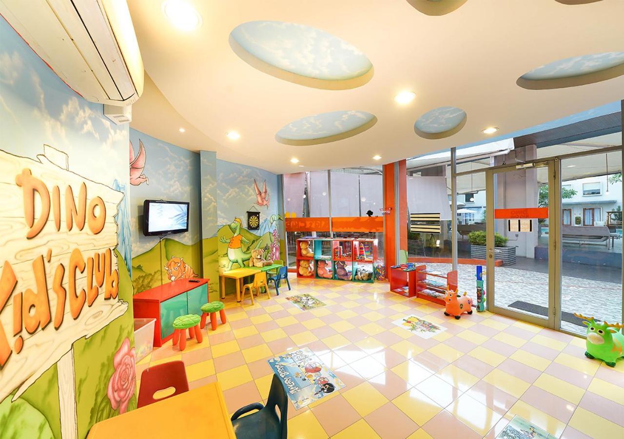 Harris Hotel Sentul City Bogor Dış mekan fotoğraf