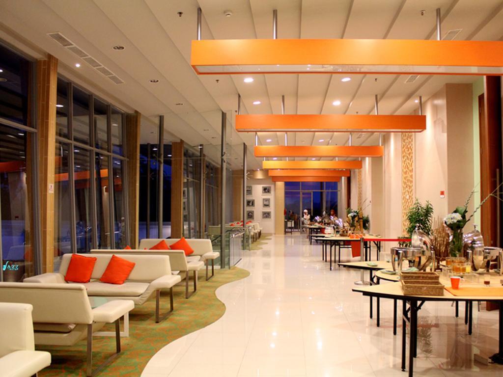 Harris Hotel Sentul City Bogor Dış mekan fotoğraf